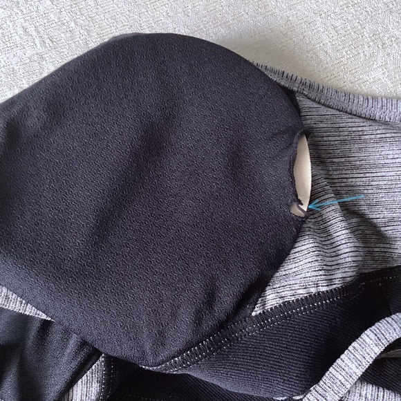 Manduka Cross Straps Sports Bra Woman’s Size Large Grey Space Dye Light Padding - Picture 9 of 12